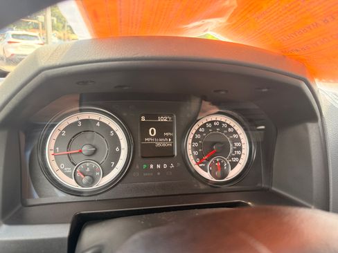 Used 2018 RAM 1500 2WD Quad Cab ST image 10