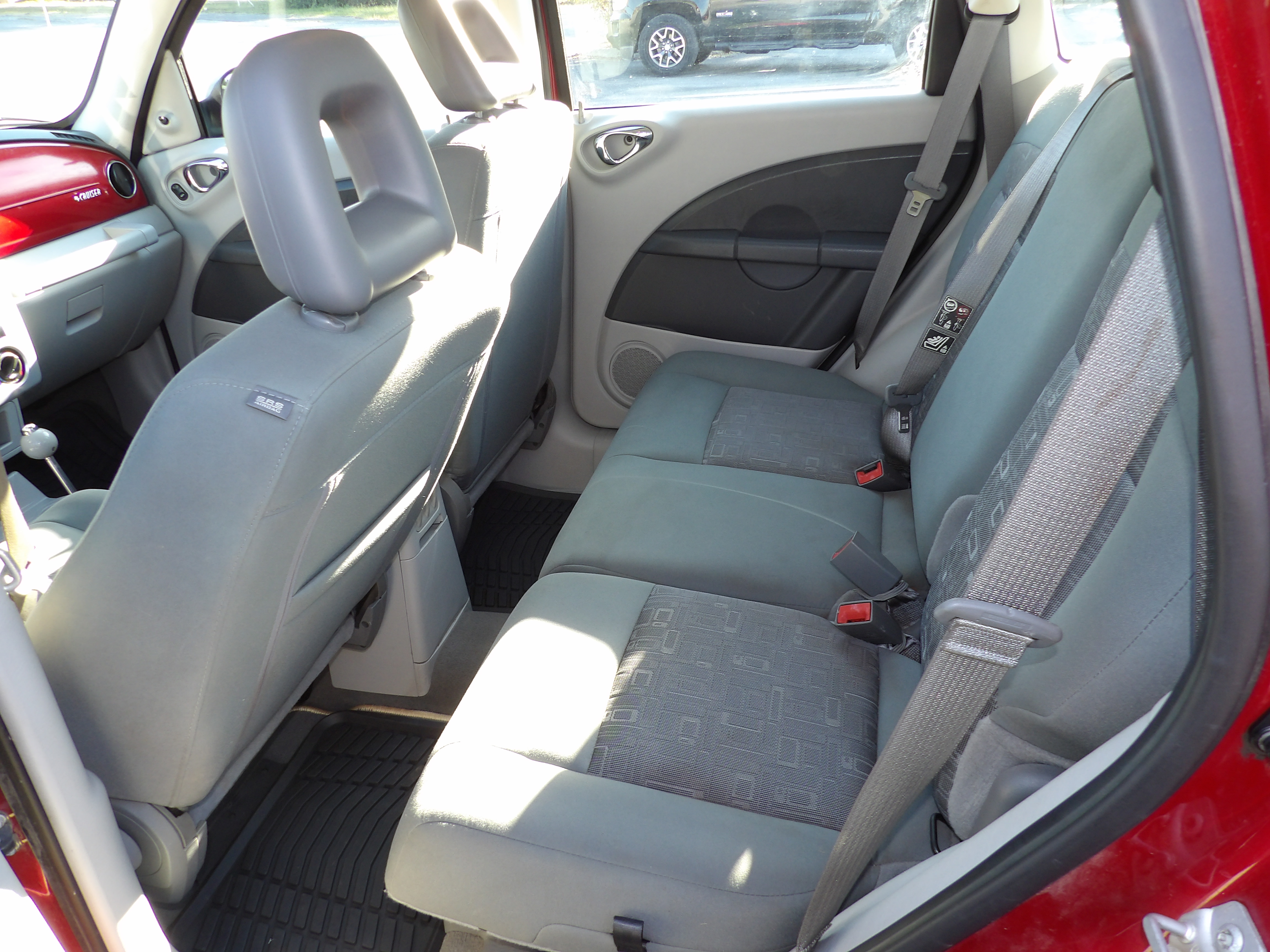 Used 2009 Chrysler PT Cruiser UNAVAIL FWD image 10