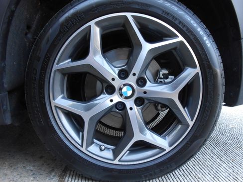 Used 2017 BMW X1 xDrive28i AWD/4WD image 6