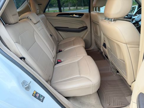 Used 2015 Mercedes-Benz ML 350 4MATIC image 44