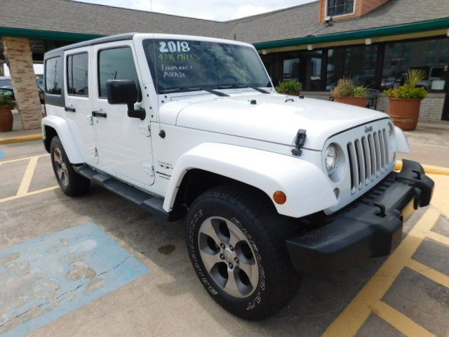 Used 2018 Jeep Wrangler JK 4WD Unlimited Sahara image 2