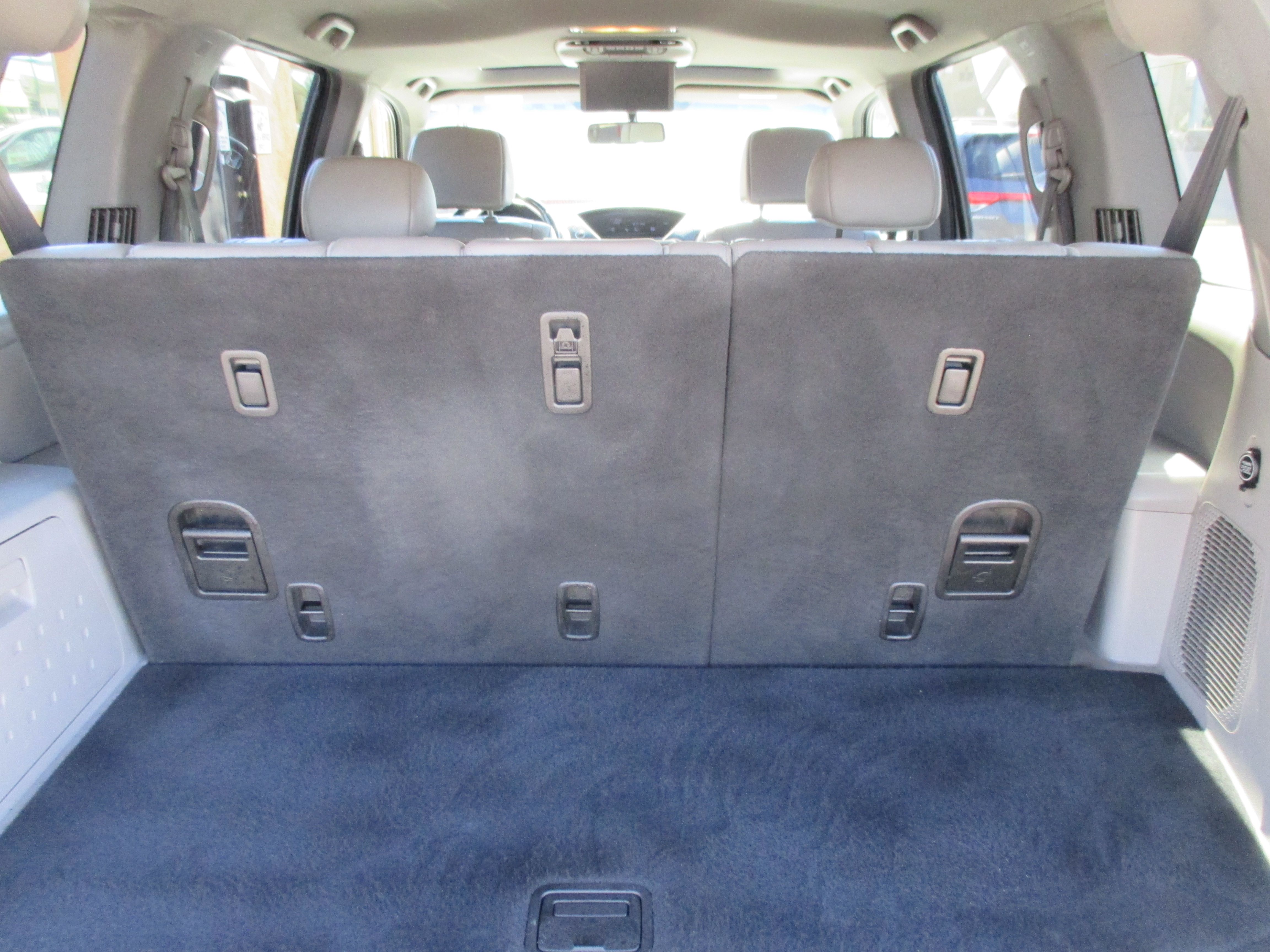 Used 2010 Honda Pilot 4WD EX-L w/ RES image 16