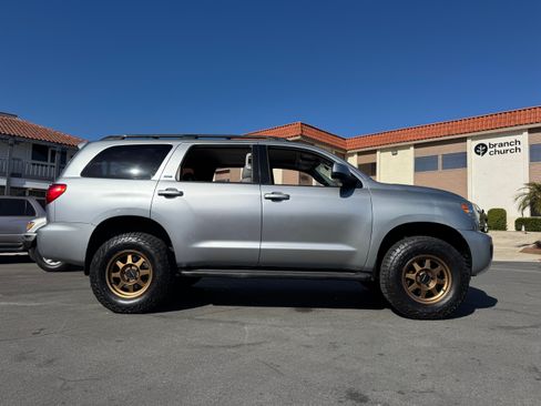 Used 2012 Toyota Sequoia SR5 image 15