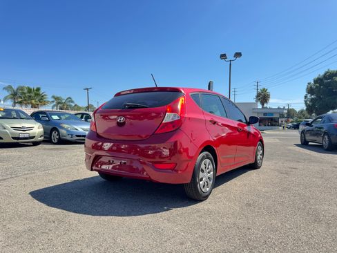 Used 2016 Hyundai Accent SE Hatchback FWD image 8