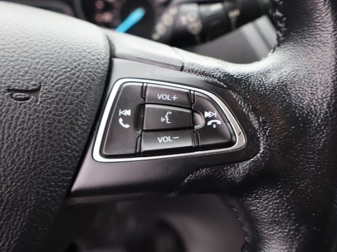 Used 2019 Ford Escape Titanium image 21