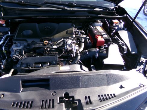 Used 2019 Toyota Camry SE image 15