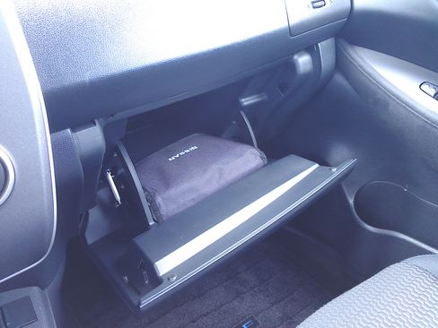 Used 2017 Nissan Leaf S image 18