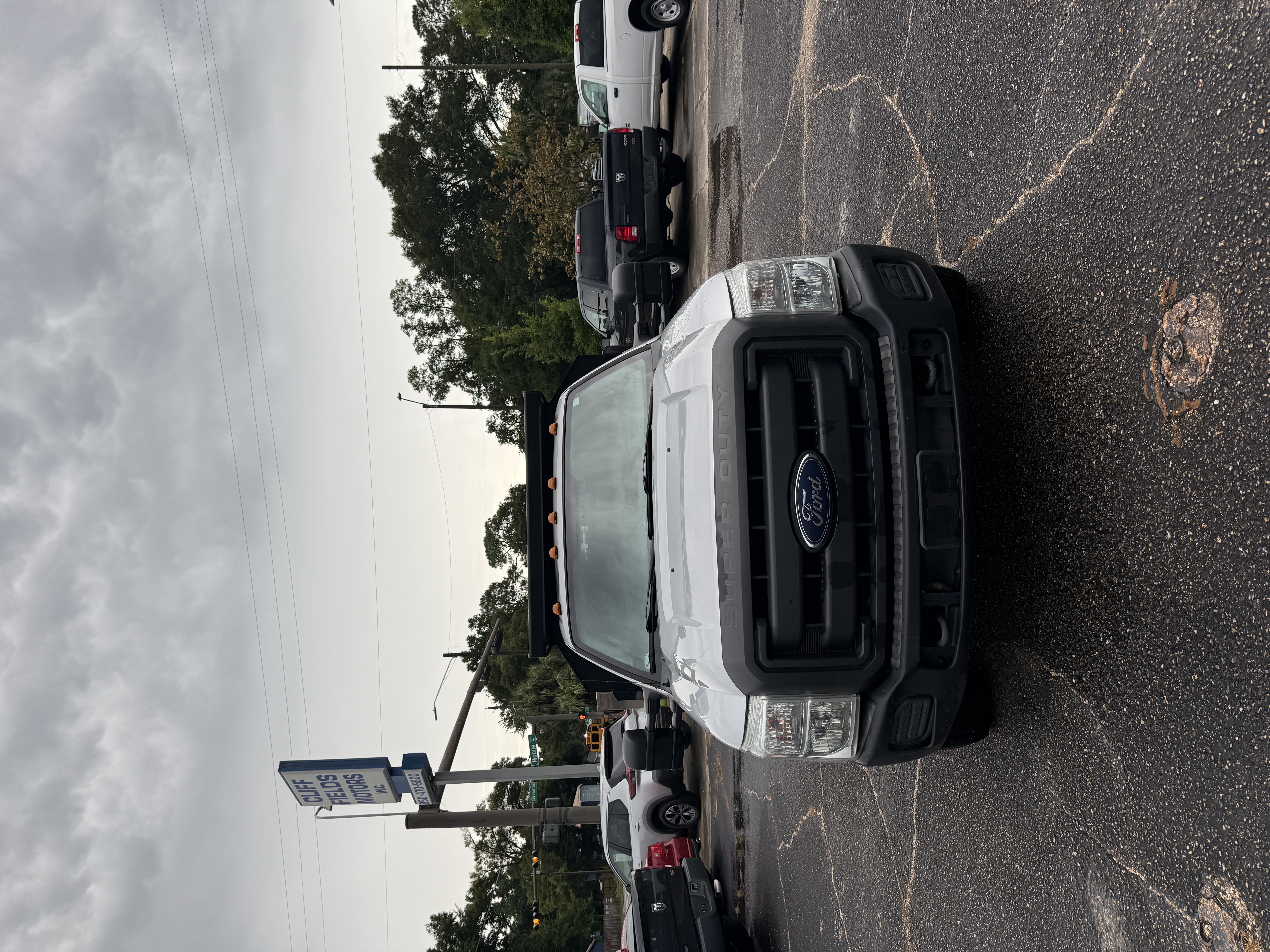 Used 2015 Ford F350 2WD Regular Cab DRW Super Duty image 9
