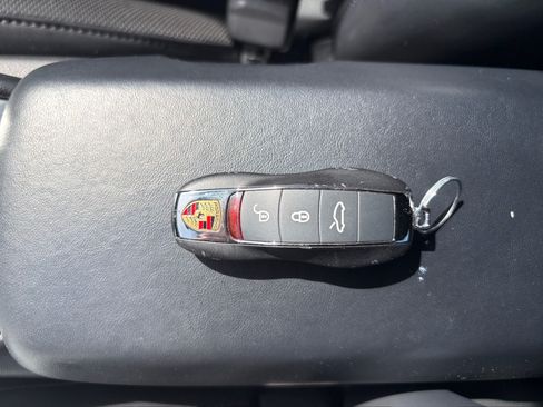 Used 2015 Porsche 911 Carrera 4S image 20