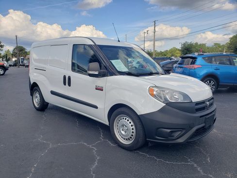 Used 2018 RAM ProMaster City Tradesman image 8