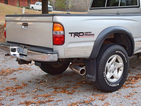 Used 2003 Toyota Tacoma SR5 image 18