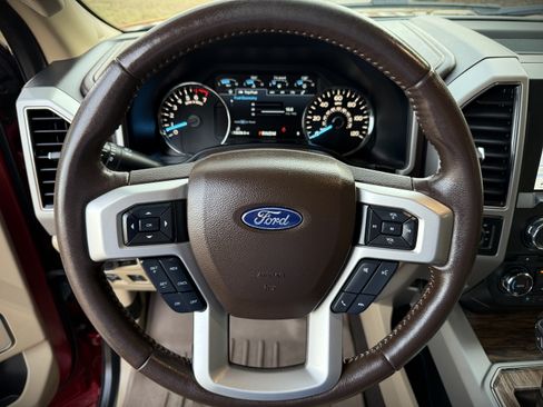 Used 2018 Ford F150 Lariat image 31