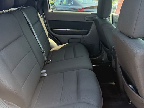 Used 2009 Ford Escape 2WD XLT image 14