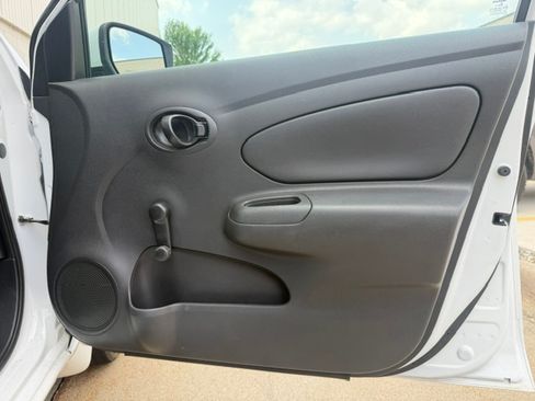 Used 2018 Nissan Versa S Plus FWD image 15
