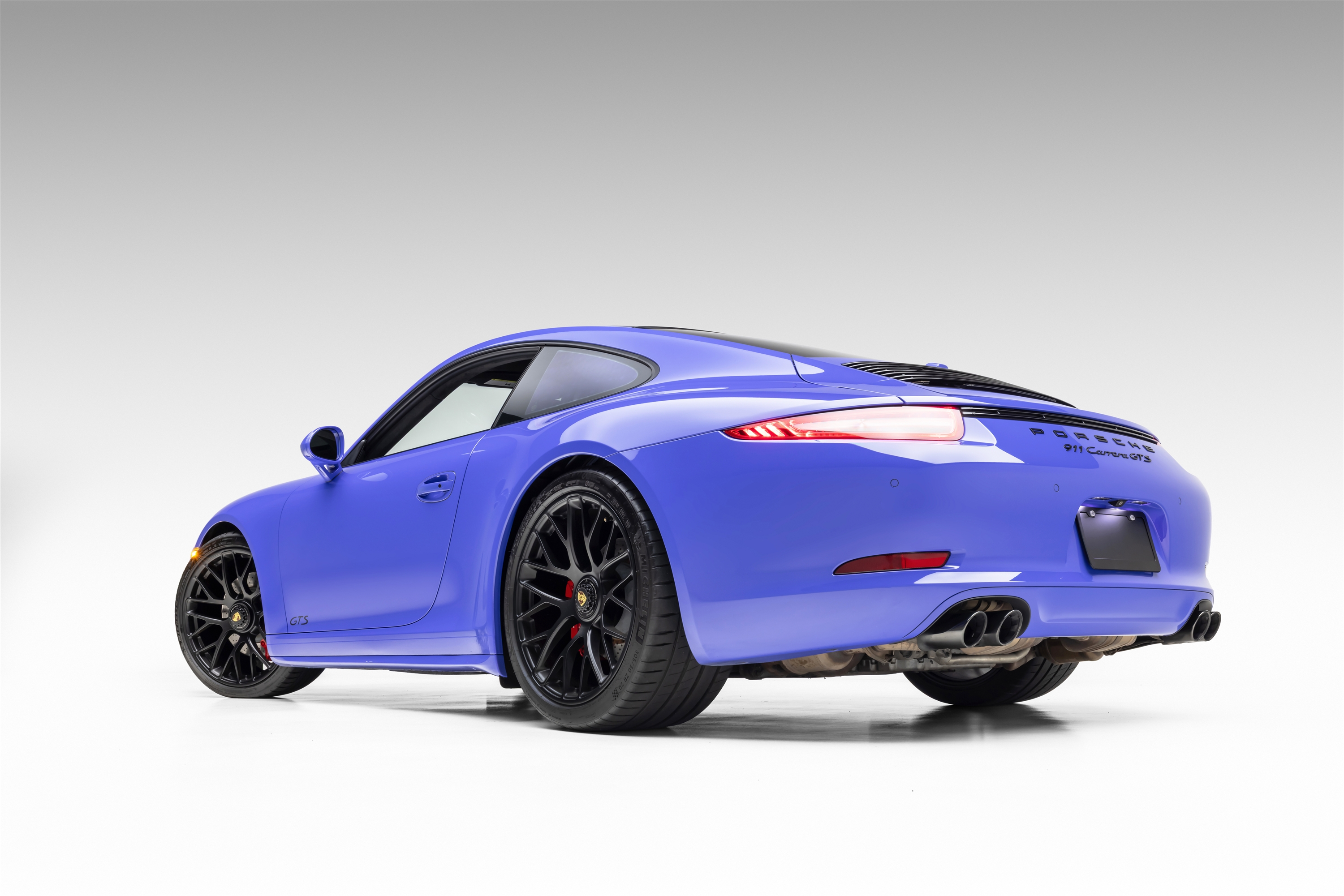Used 2016 Porsche 911 Carrera GTS Coupe 2 wheel drive image 21