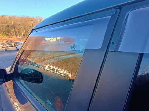 Used 2014 Kia Soul + image 13