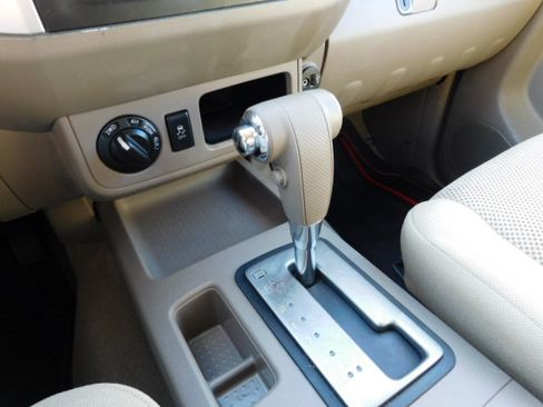 Used 2019 Nissan Frontier SV image 15