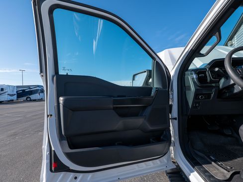 Used 2023 Ford F150 XL image 49