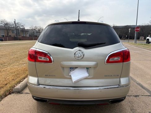 Used 2013 Buick Enclave Leather image 8