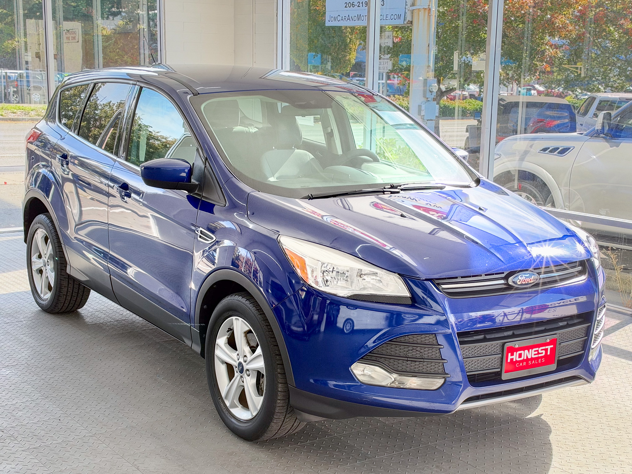 Used 2014 Ford Escape FWD SE image 1