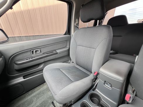 Used 2003 Nissan Frontier 4x4 Crew Cab S/C image 21