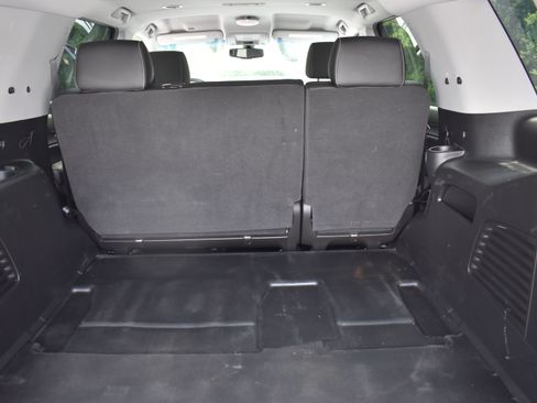Used 2019 Chevrolet Tahoe 4WD image 37