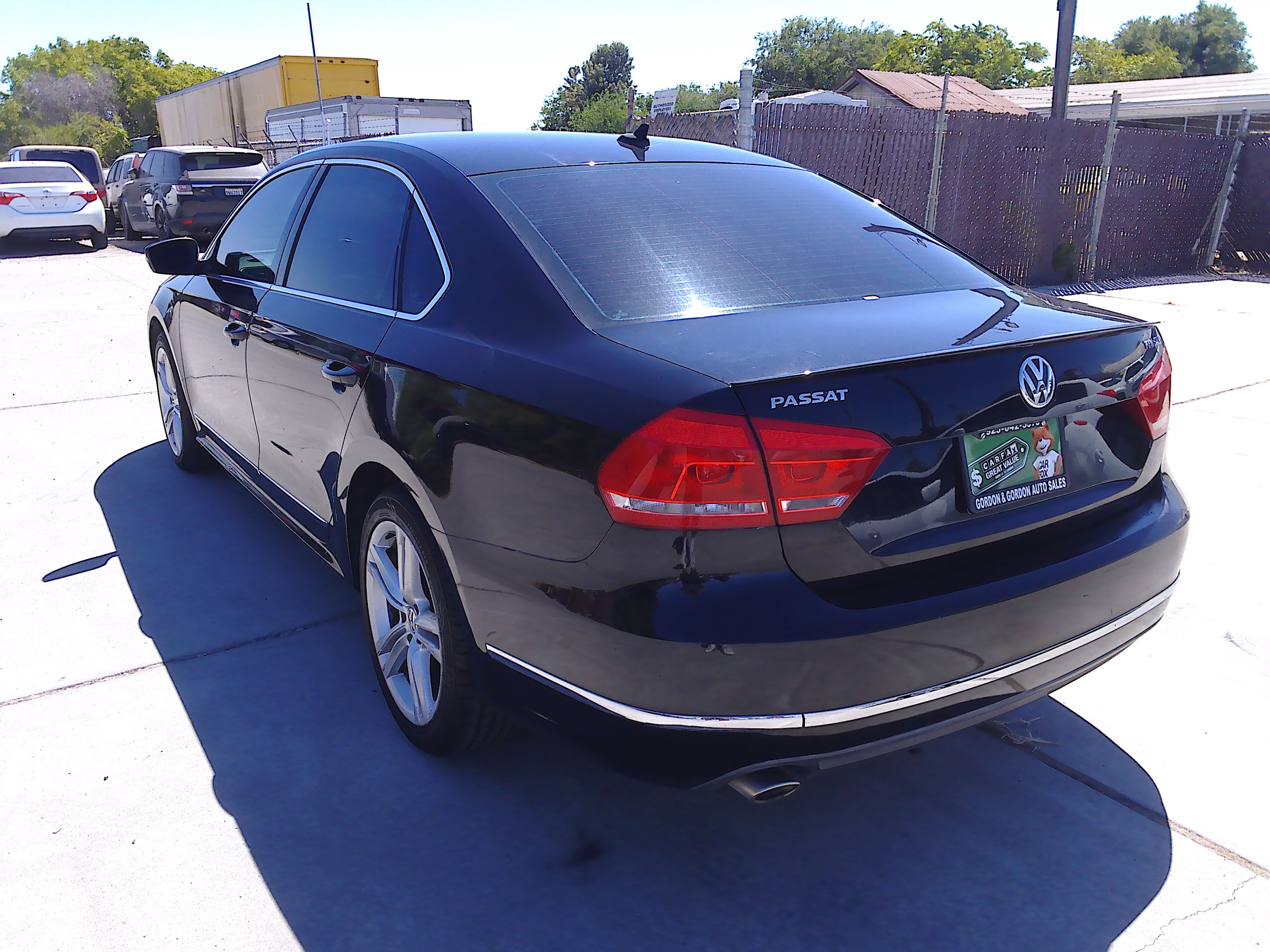 Used 2015 Volkswagen Passat TDI FWD image 3