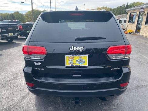 Used 2018 Jeep Grand Cherokee Laredo image 7