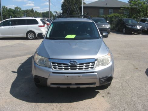 Used 2012 Subaru Forester 2.5X image 2