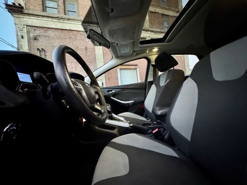 Used 2012 Ford Focus SE image 9