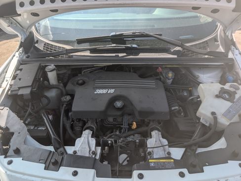 Used 2008 Chevrolet Uplander LT image 19