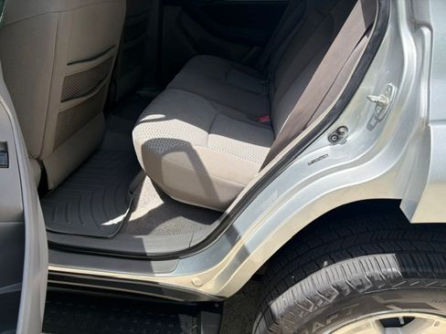 Used 2007 Toyota 4Runner 4WD SR5 image 12