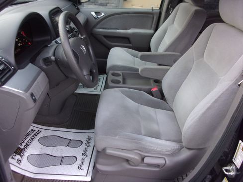Used 2009 Honda Odyssey LX image 8