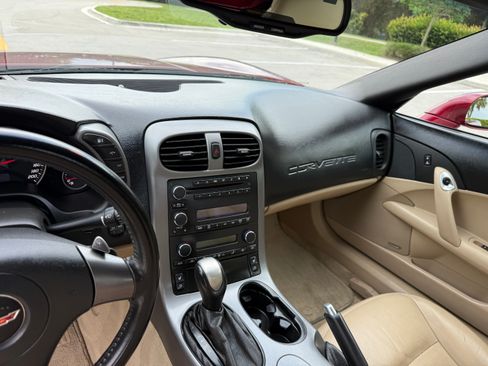 Used 2006 Chevrolet Corvette Convertible RWD image 82