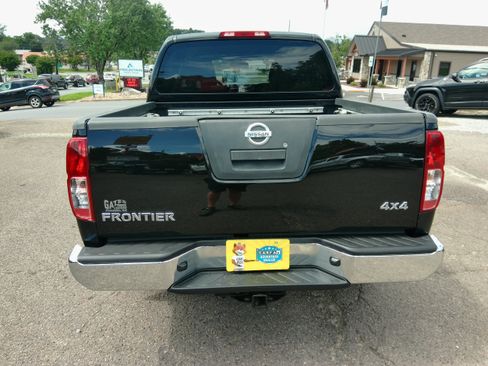 Used 2007 Nissan Frontier 4x4 Crew Cab NISMO image 13