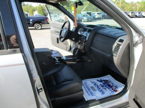 Used 2008 Ford Escape Limited image 22