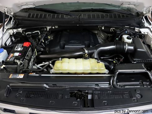 Used 2019 Ford Expedition Max XLT w/ Equipment Group 201A image 36