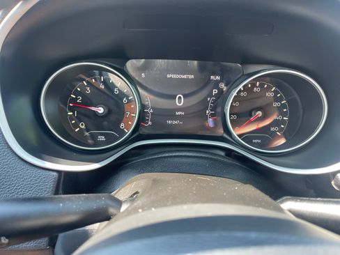 Used 2017 Jeep Compass Latitude w/ 80th Edition image 11