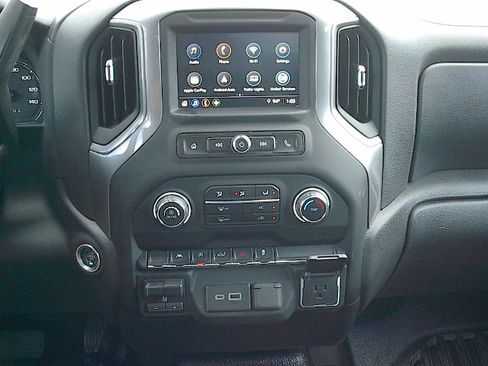 Used 2024 Chevrolet Silverado 1500 W/T AWD/4WD image 15