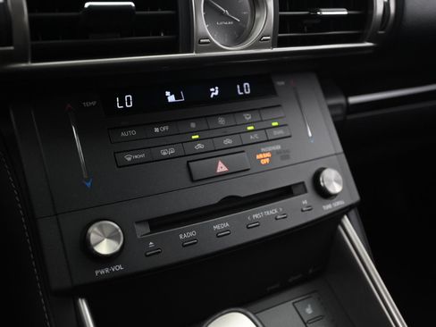 Used 2016 Lexus IS 300 image 27