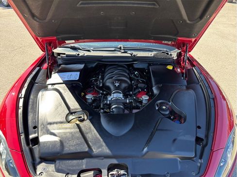 Used 2016 Maserati GranTurismo Sport image 40