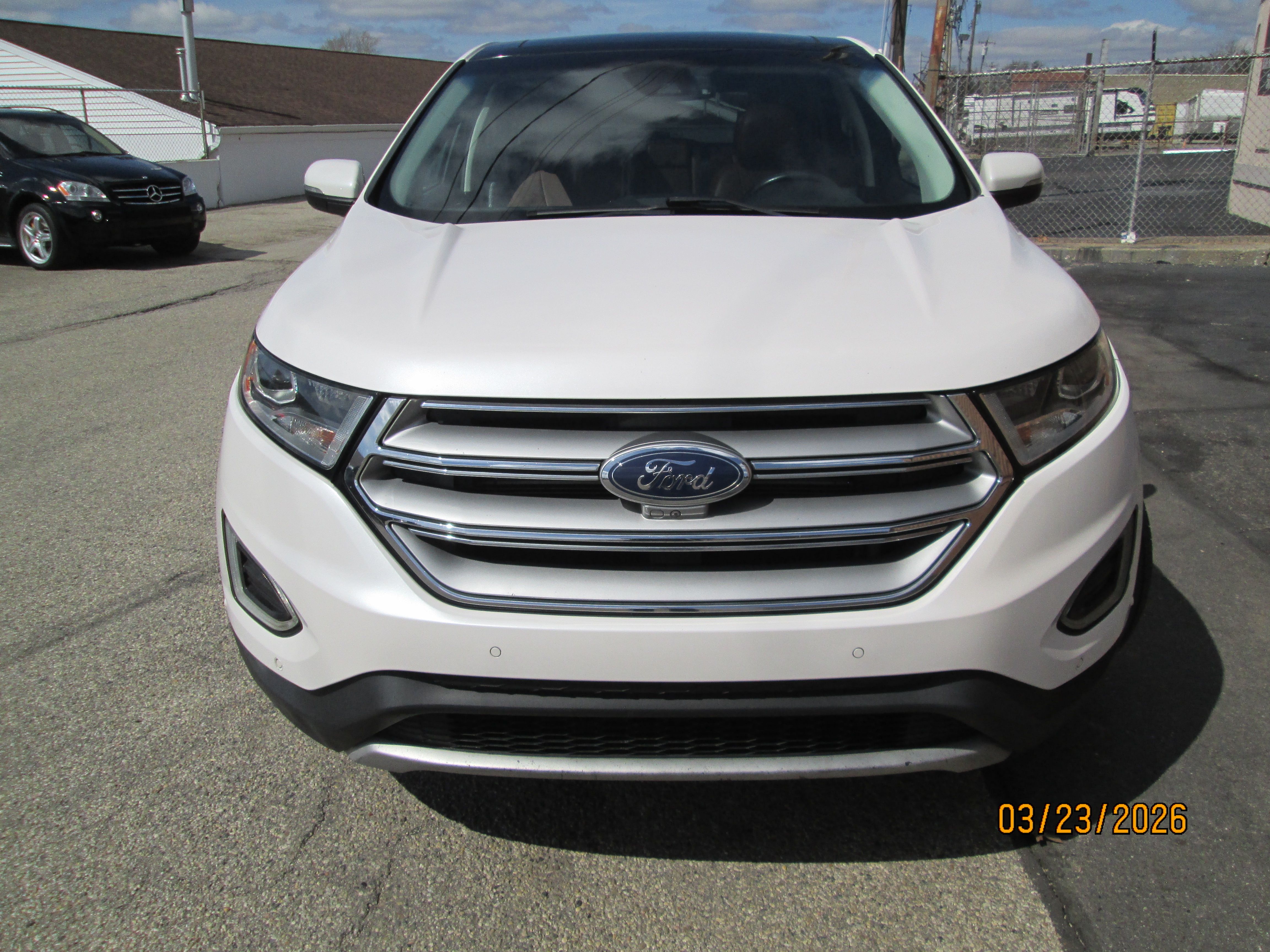 Used 2016 Ford Edge Titanium AWD/4WD image 2