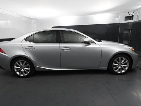 Used 2016 Lexus IS 300 image 5
