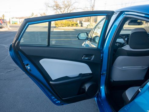 Used 2019 Toyota Prius image 19