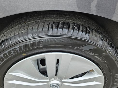 Used 2024 Nissan Leaf S image 24