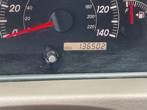Used 2005 Toyota Camry LE FWD Sedan 2.4L 4-Cyl image 10
