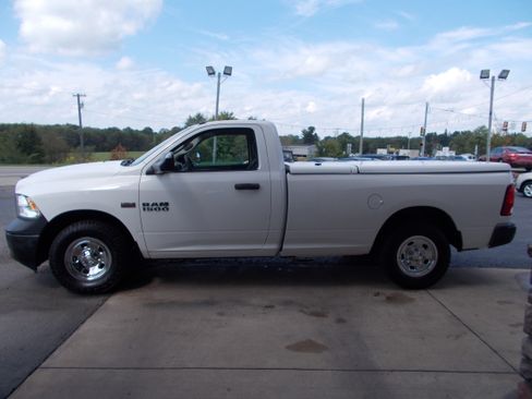 Used 2015 RAM 1500 4x4 Regular Cab ST image 8