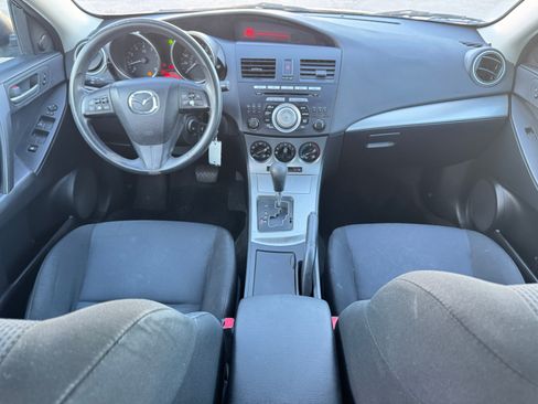 Used 2010 MAZDA MAZDA3 i Touring image 20