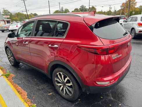 Used 2018 Kia Sportage EX image 4
