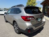 Used 2018 Subaru Outback 2.5i Limited image 3
